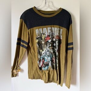 Men’s long sleeve medium Marvel shirt it’s kind of a yellowish green color